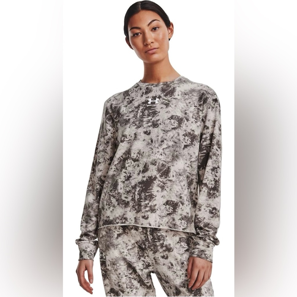 NWT under armour terry print crew long sleeve